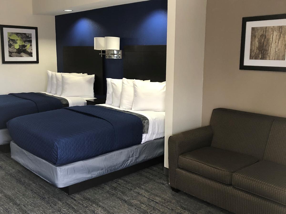 Executive Inn And Suites Joaquin Buitenkant foto